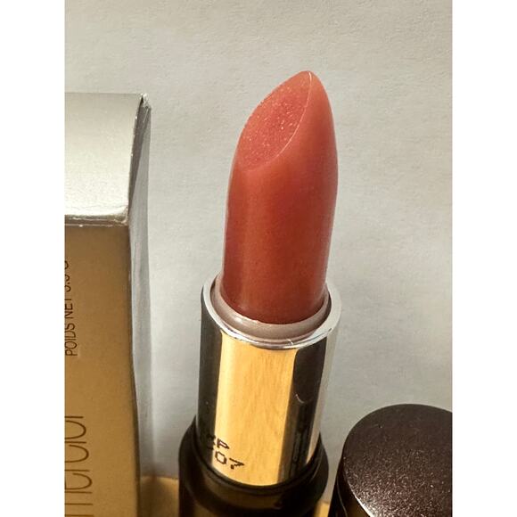 NOS Laura Mercier Lip Balm SPF 15 ex 01/07 - Picture 3 of 4